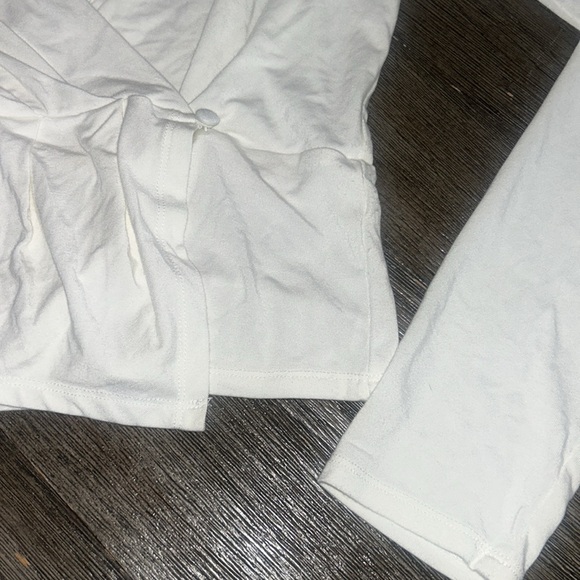 Good American Good Touch Wrap Top - Picture 5 of 6